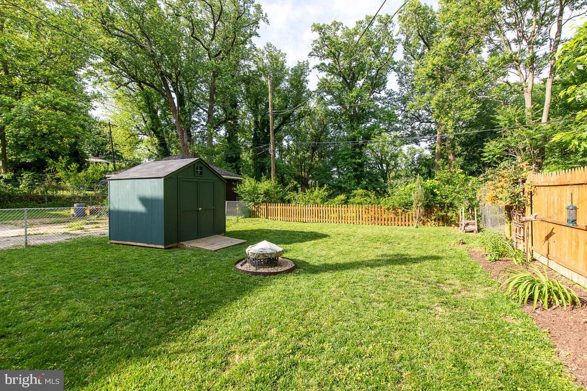 LAURAVILLE HISTORIC DISTRICT - Residential