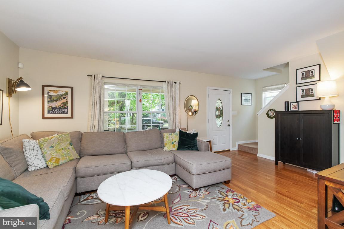 LAURAVILLE HISTORIC DISTRICT - Residential