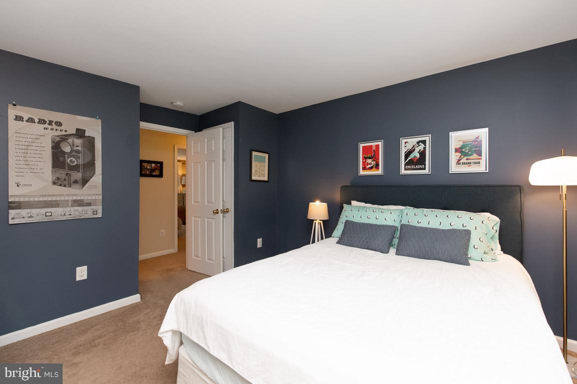 LAURAVILLE HISTORIC DISTRICT - Residential