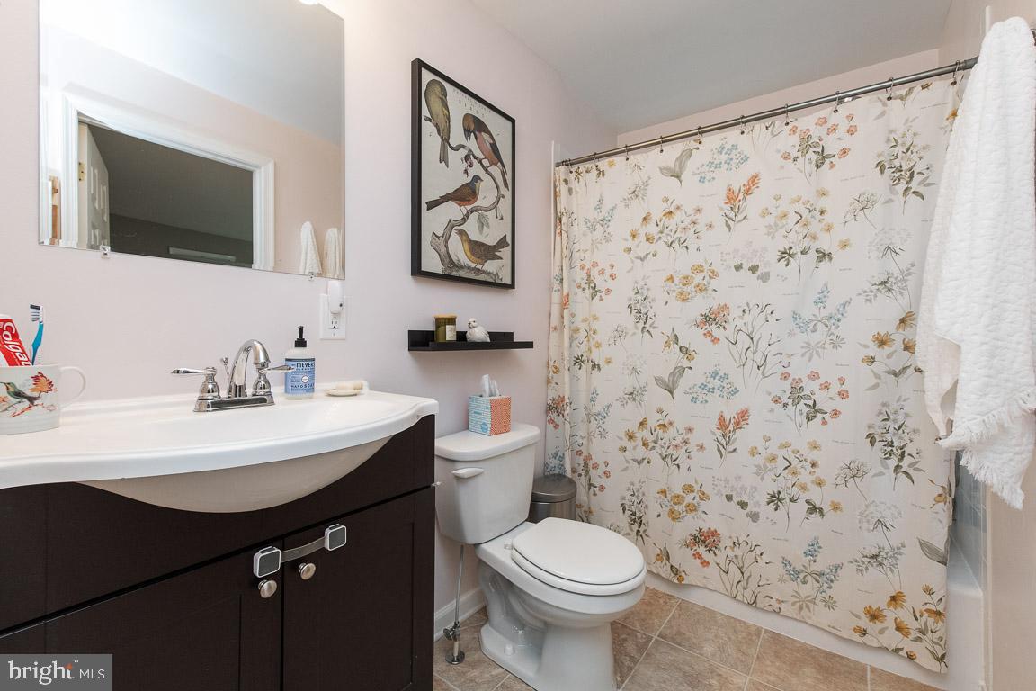 LAURAVILLE HISTORIC DISTRICT - Residential