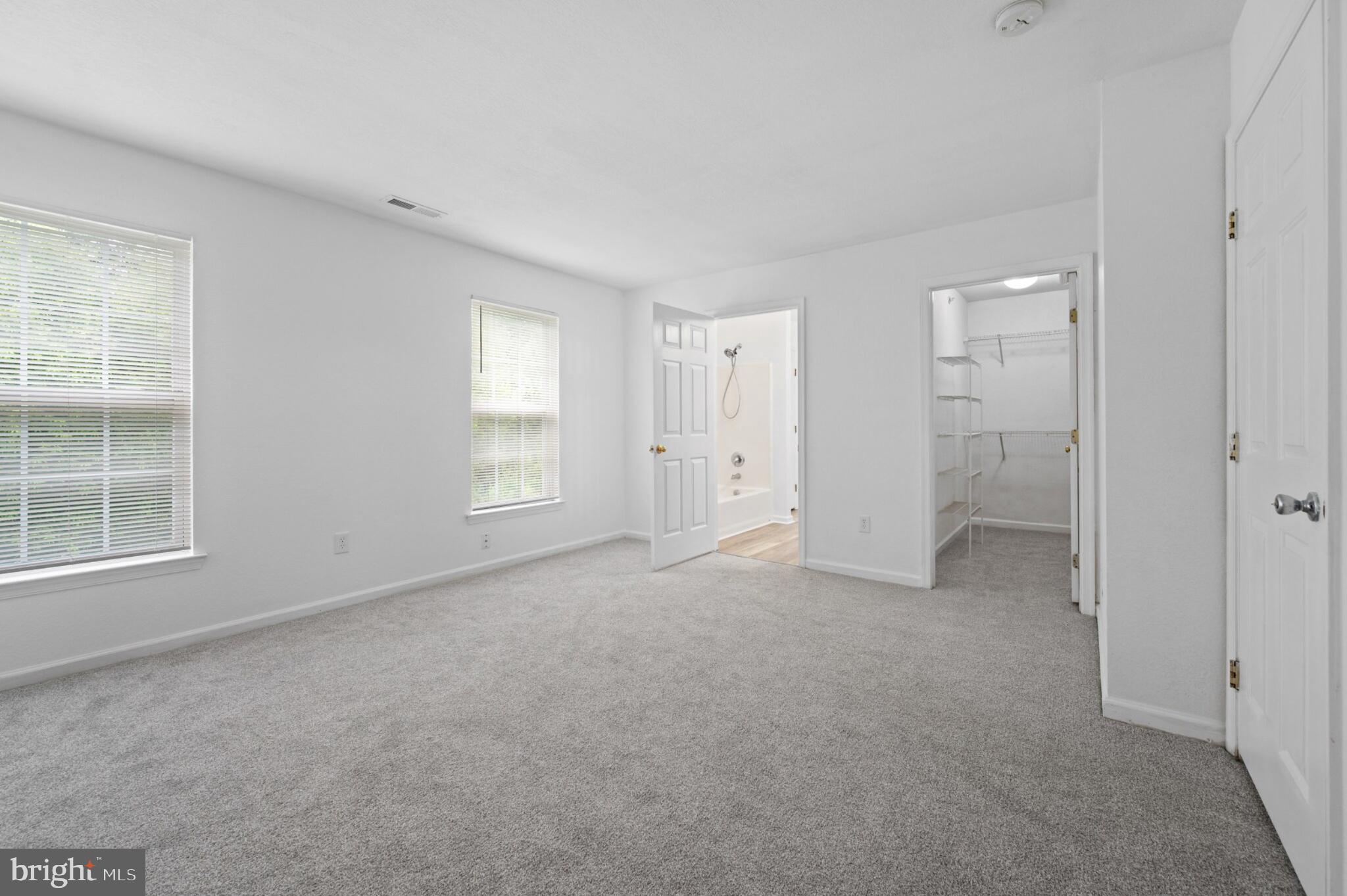 CREEKSIDE - Residential