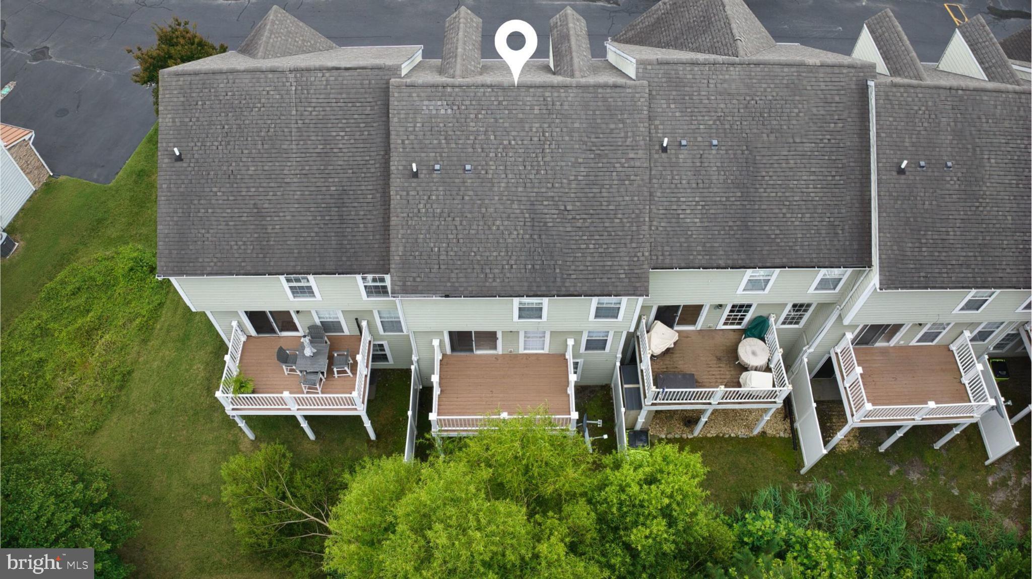 CREEKSIDE - Residential