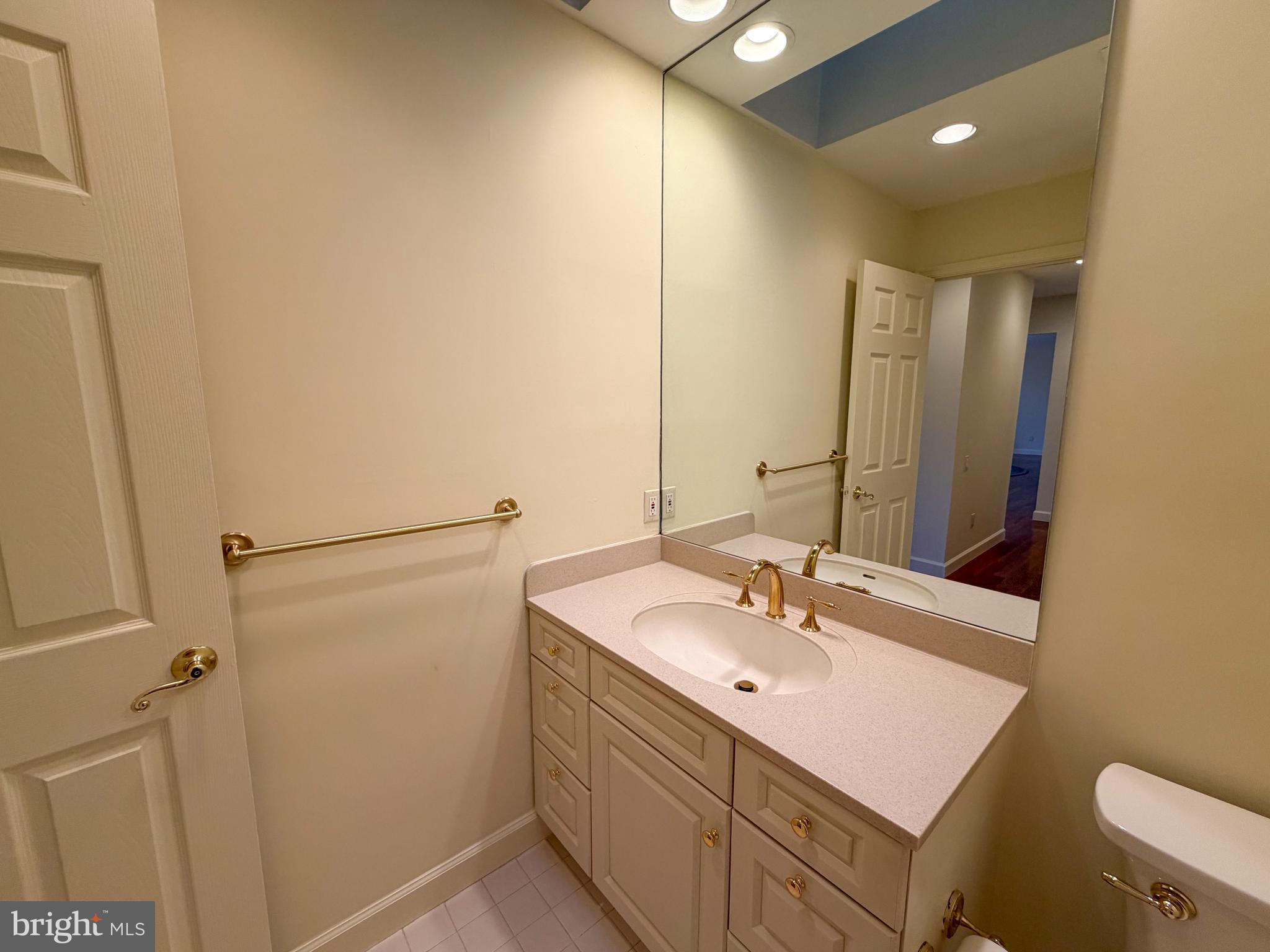 RUNNYMEADE FARMS - Residential Lease