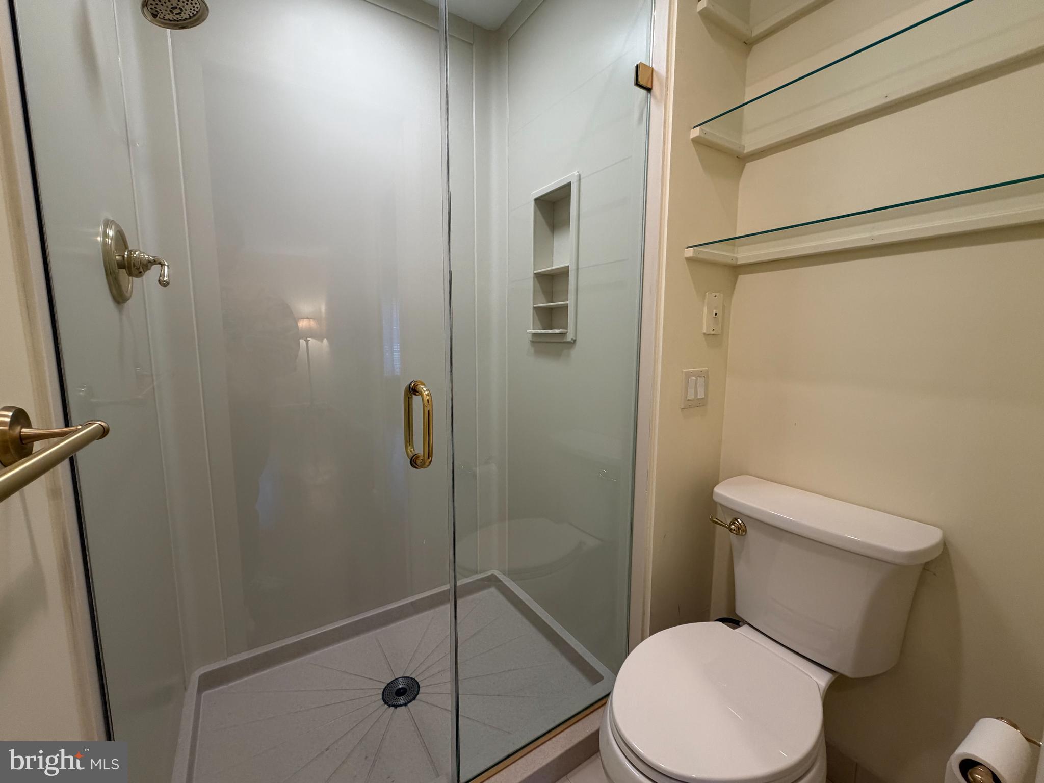 RUNNYMEADE FARMS - Residential Lease