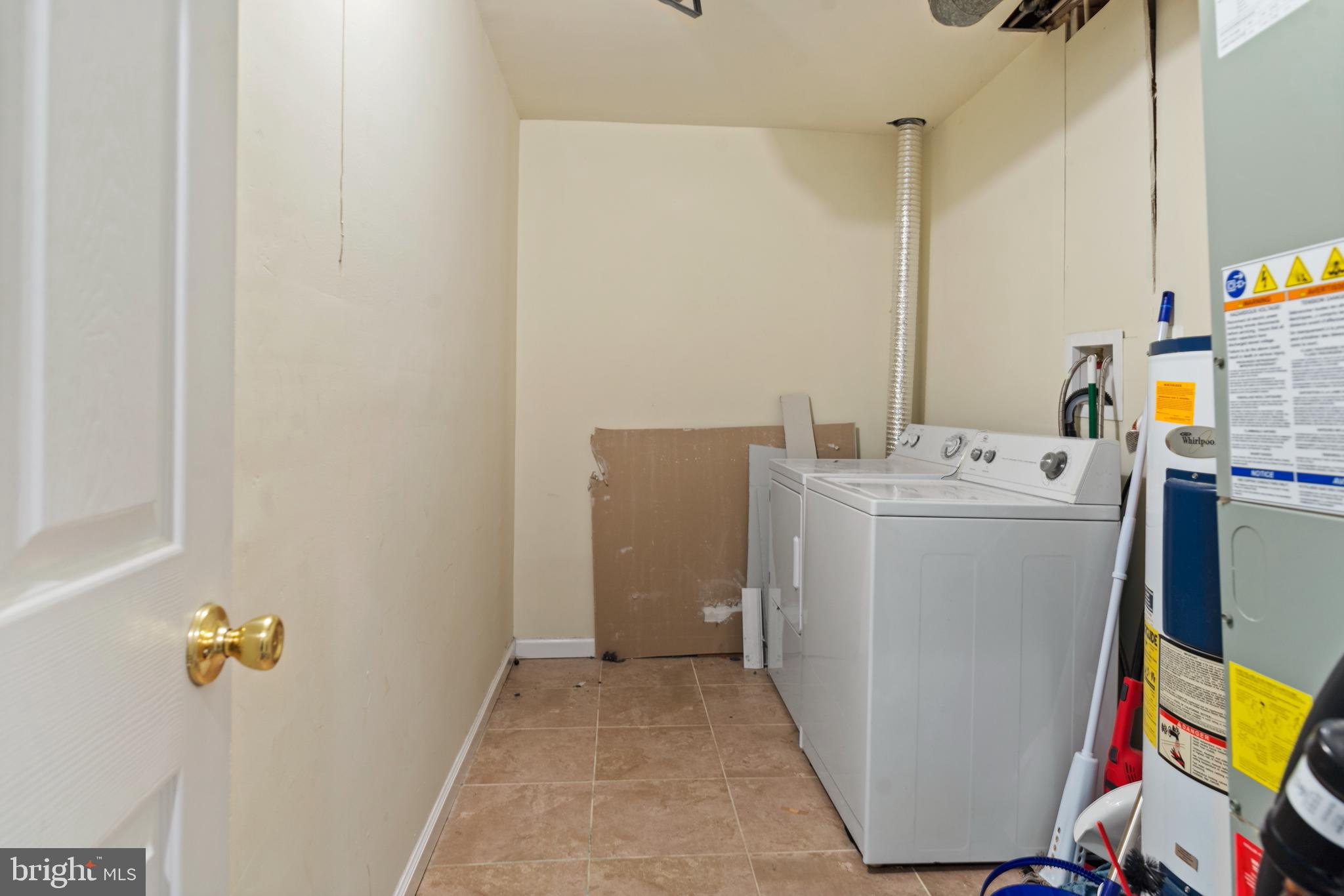 HILLCREST TOWNE - Residential