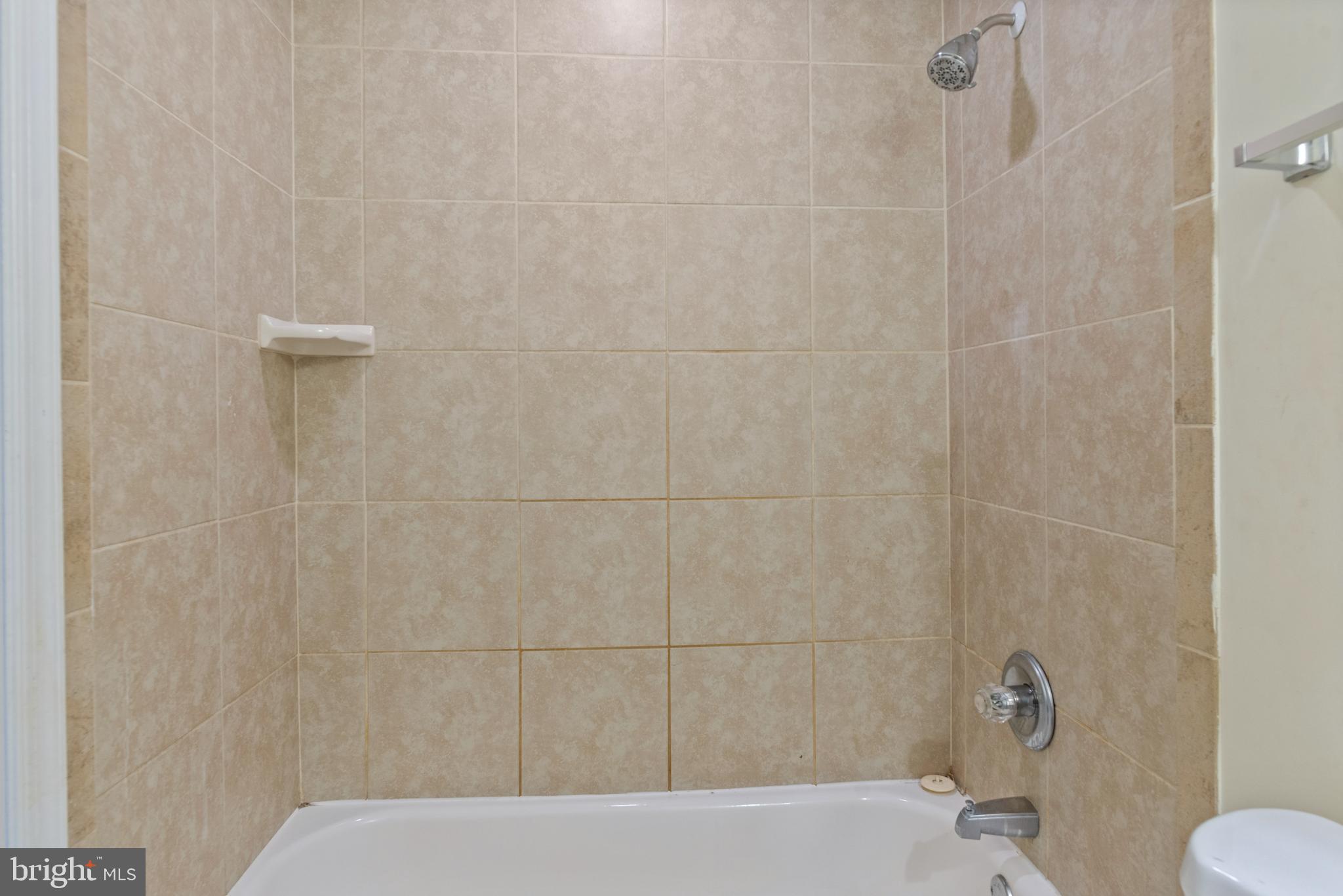 HILLCREST TOWNE - Residential