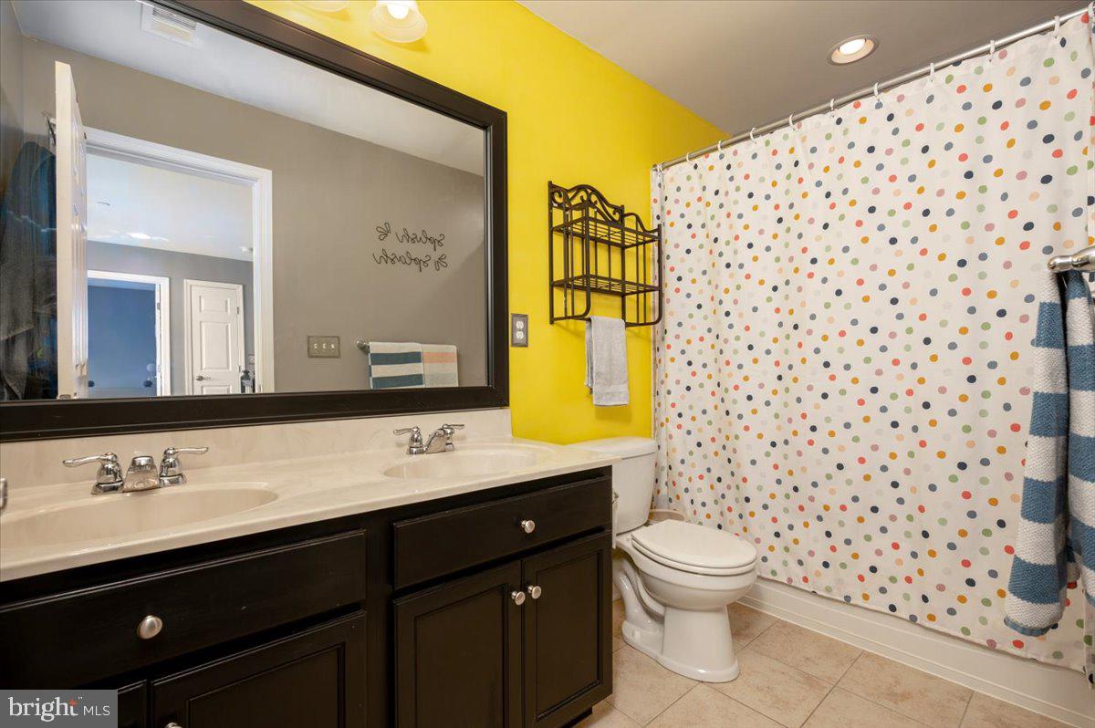 NORTH BROOK - Residential