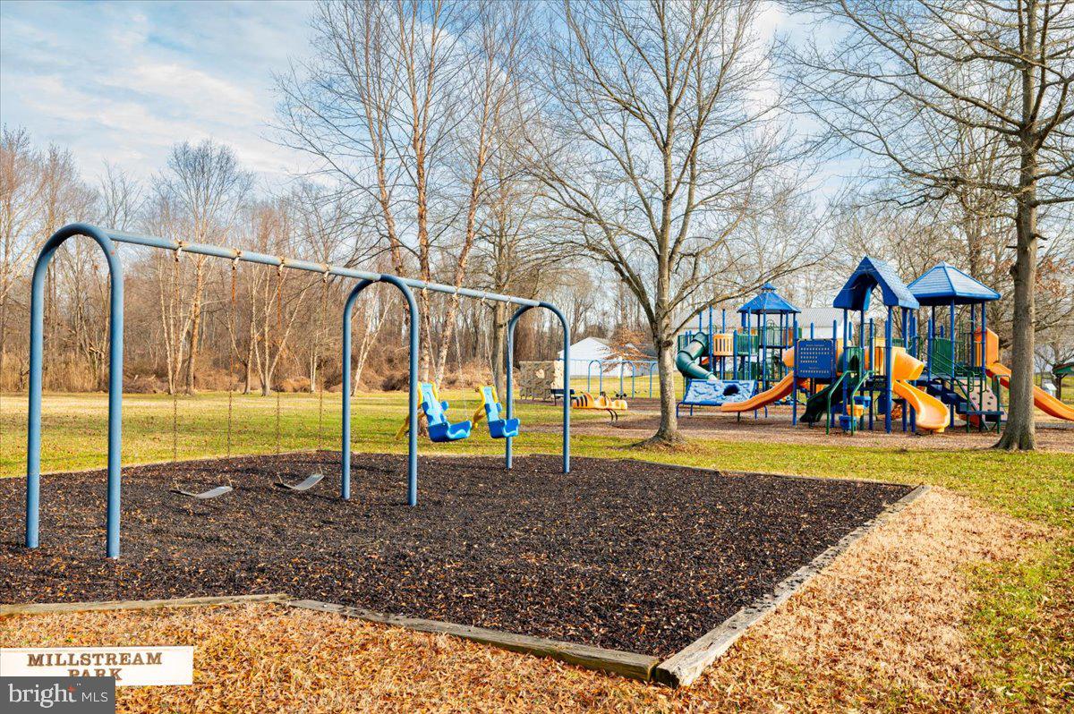 NORTH BROOK - Residential