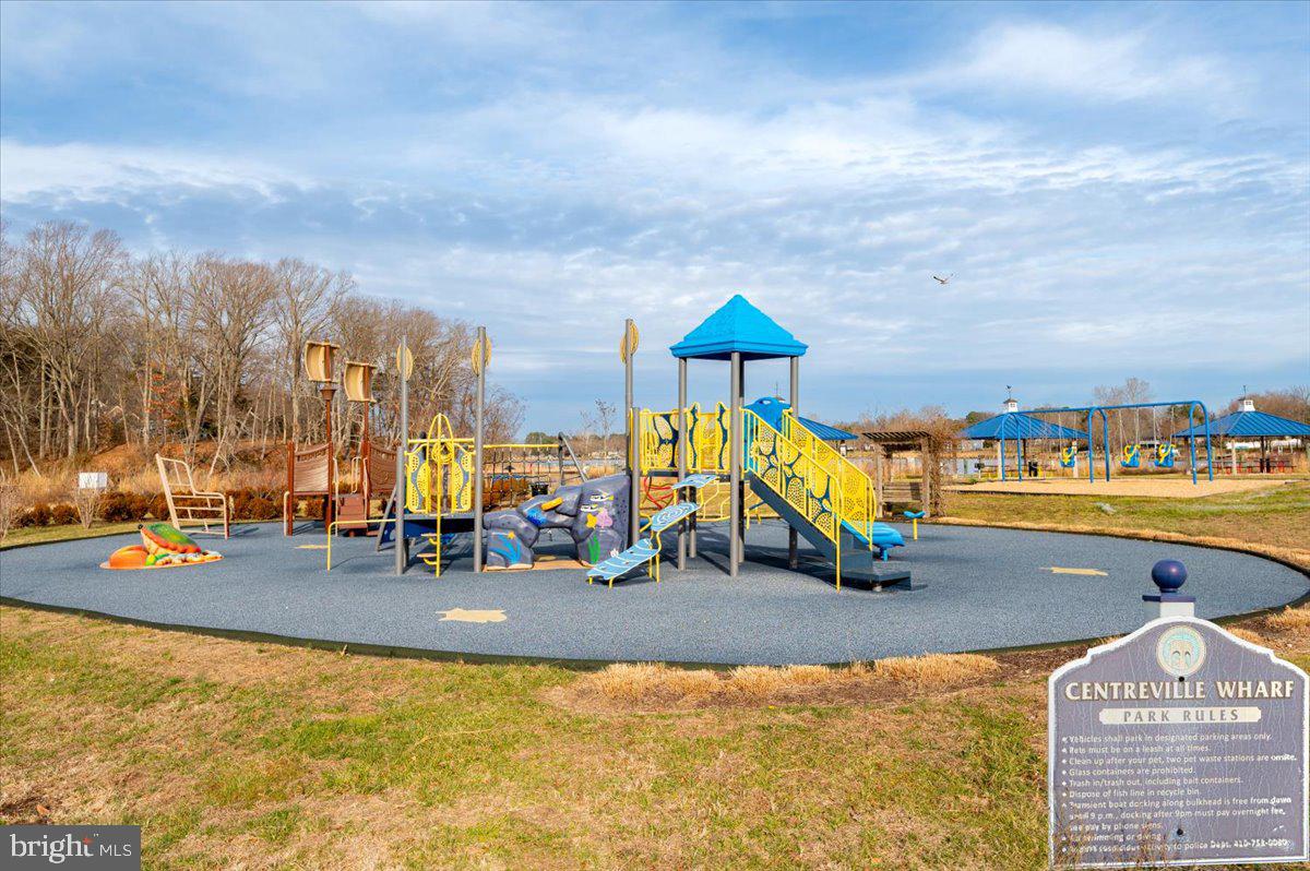 NORTH BROOK - Residential