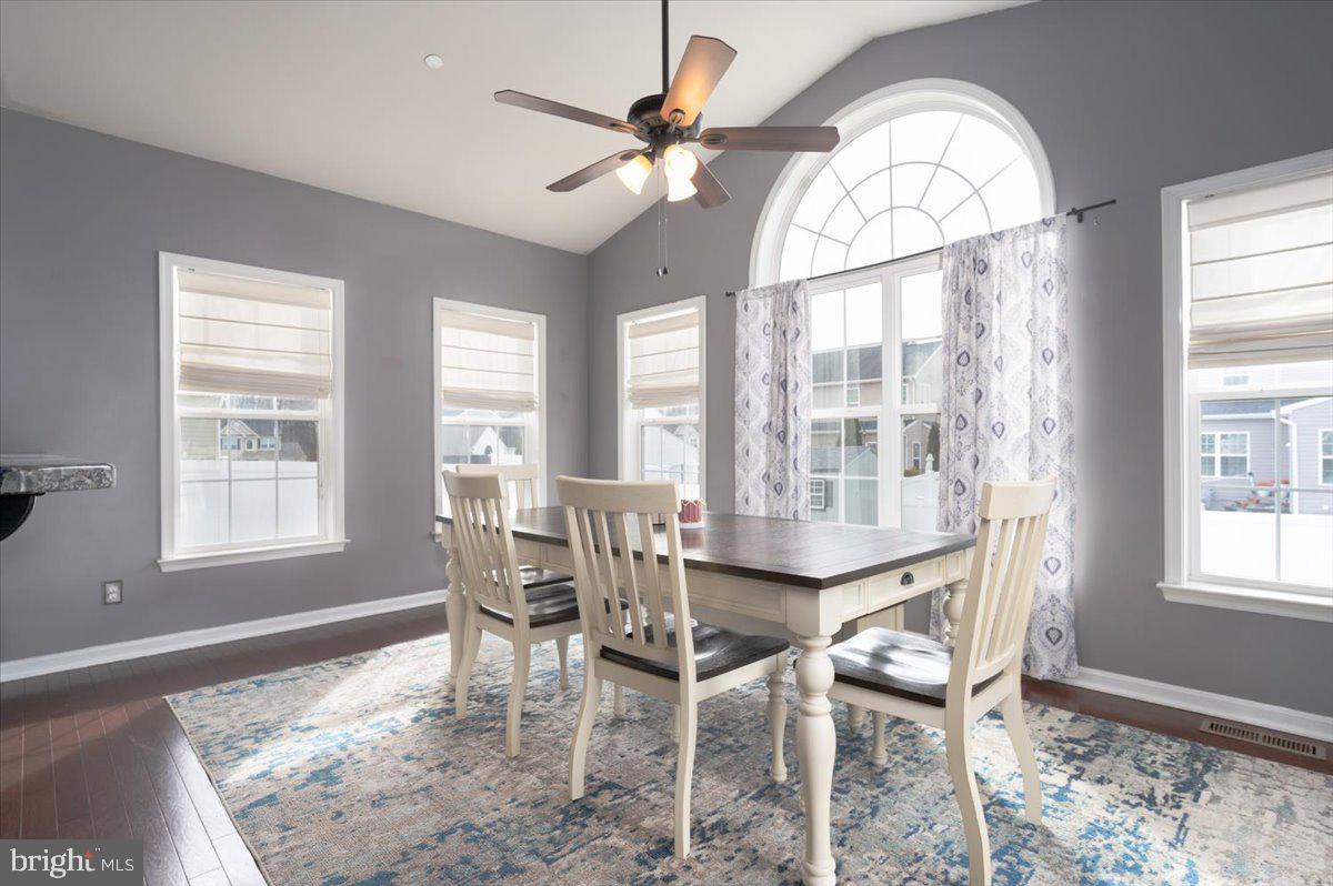 NORTH BROOK - Residential