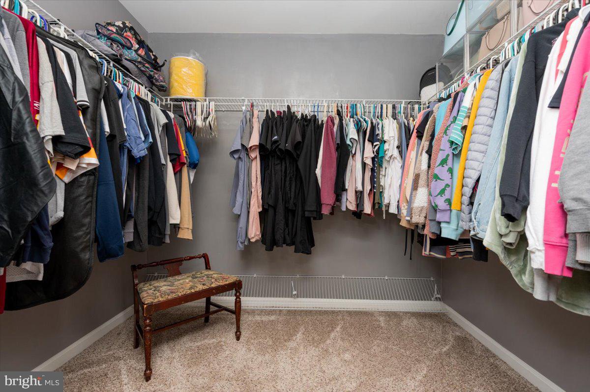 NORTH BROOK - Residential