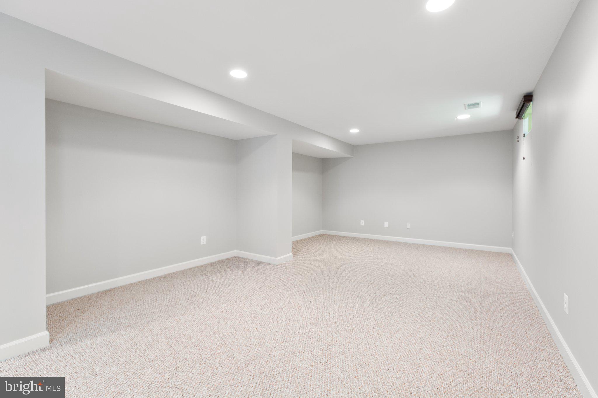 BROOKSIDE - Residential