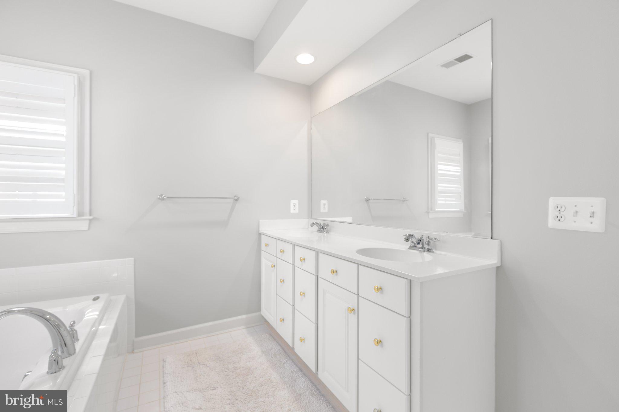 BROOKSIDE - Residential