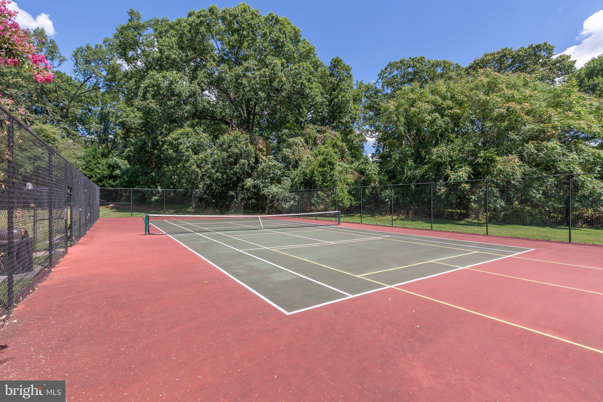 BROOKSIDE - Residential