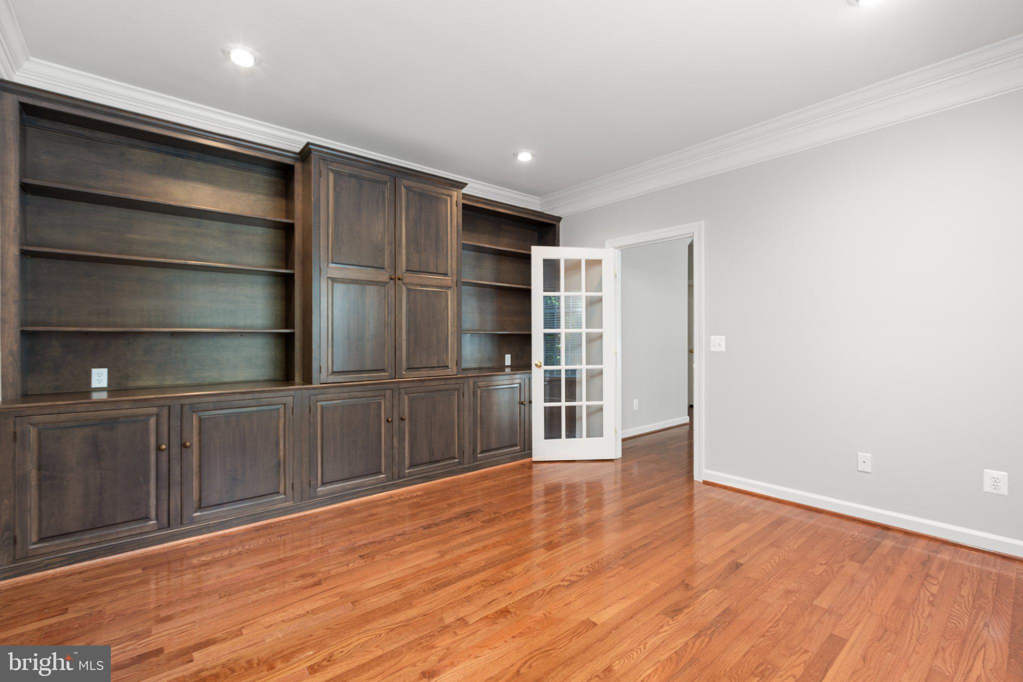 BROOKSIDE - Residential