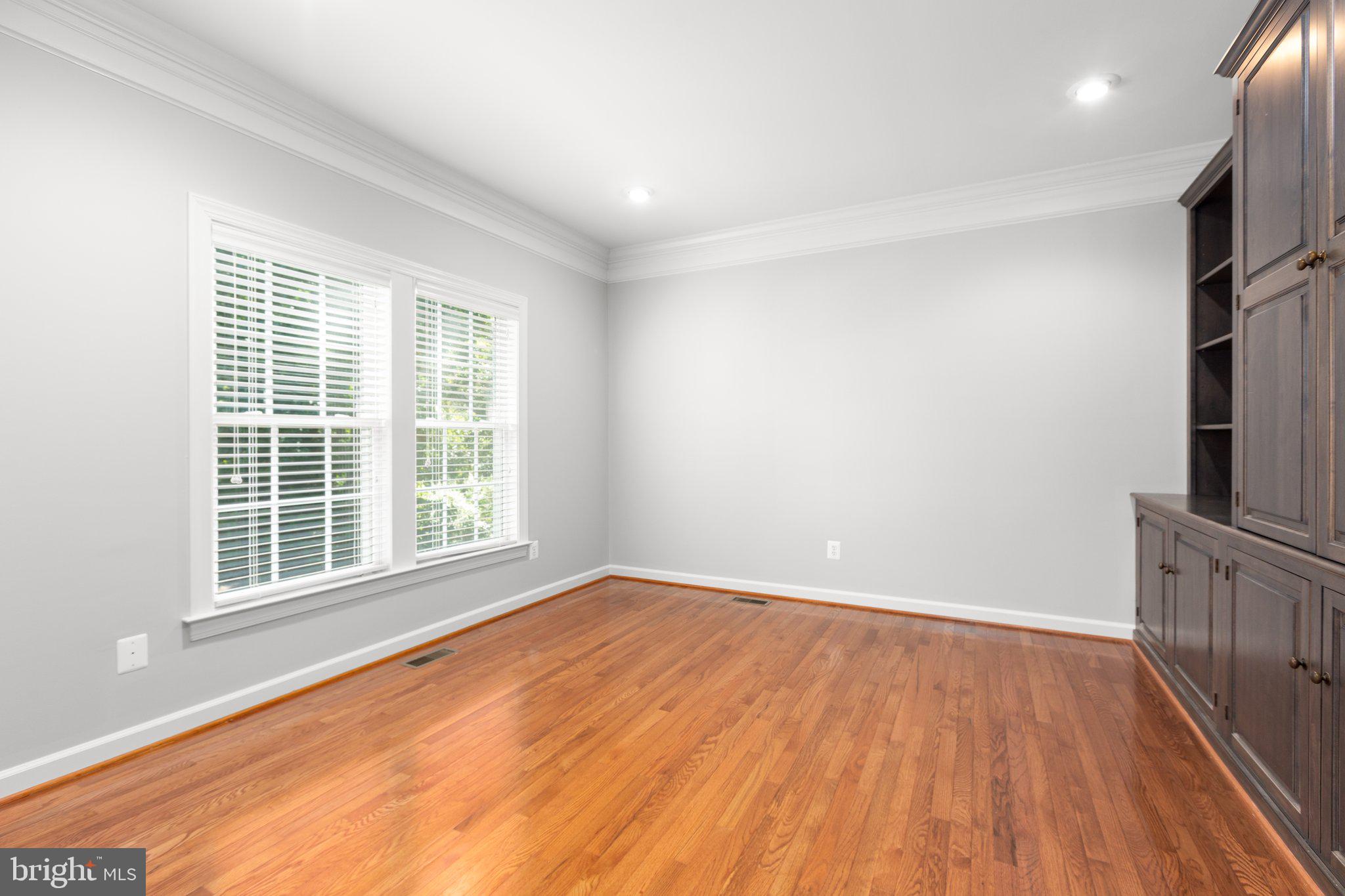 BROOKSIDE - Residential