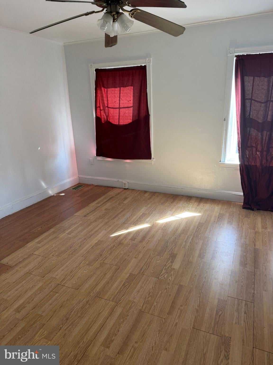 613 S VAN BUREN STREET