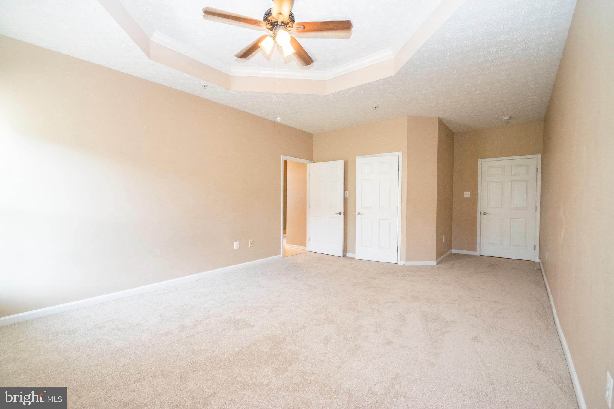 THE VILLAS AT HOLLYWOODS - Residential