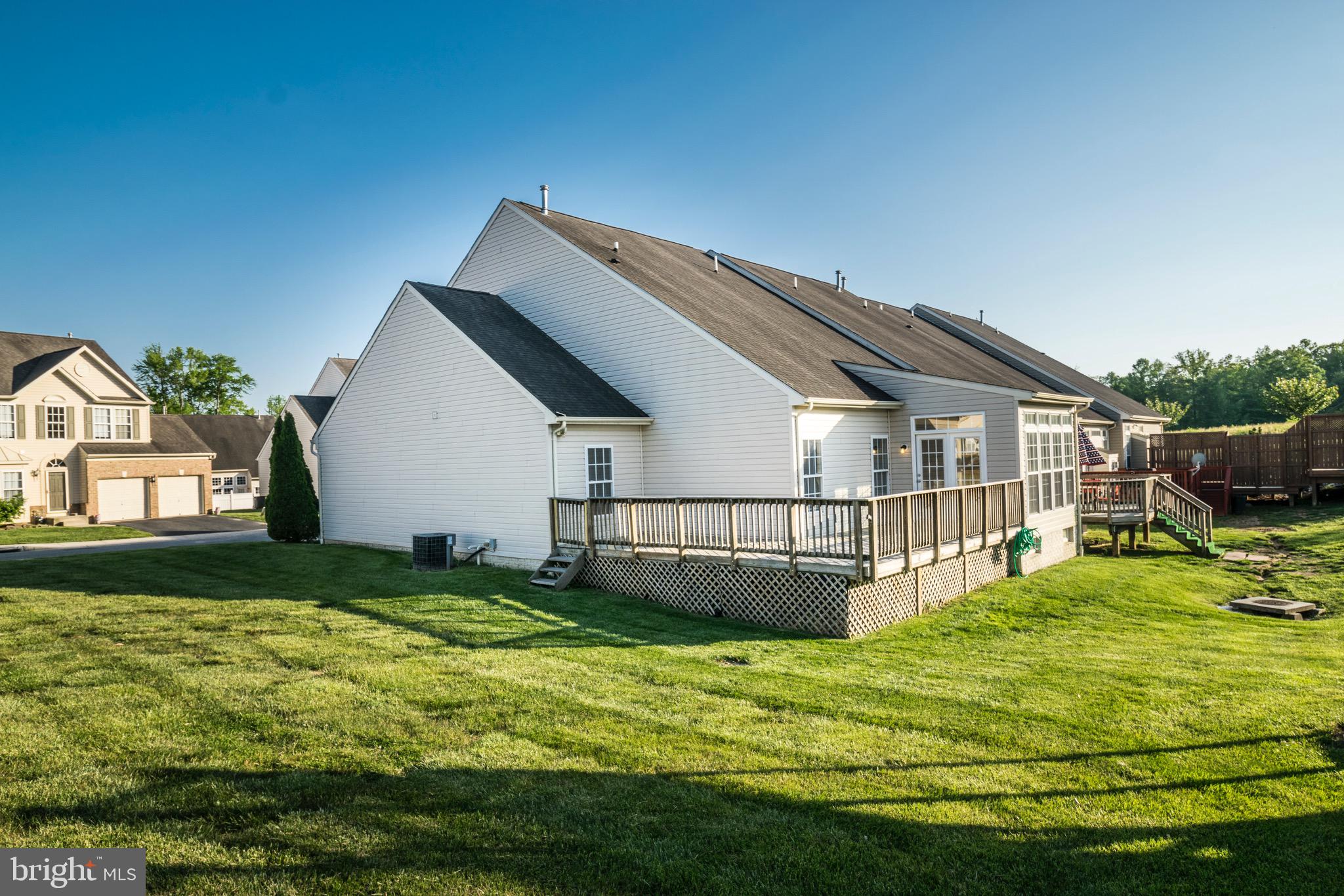 THE VILLAS AT HOLLYWOODS - Residential