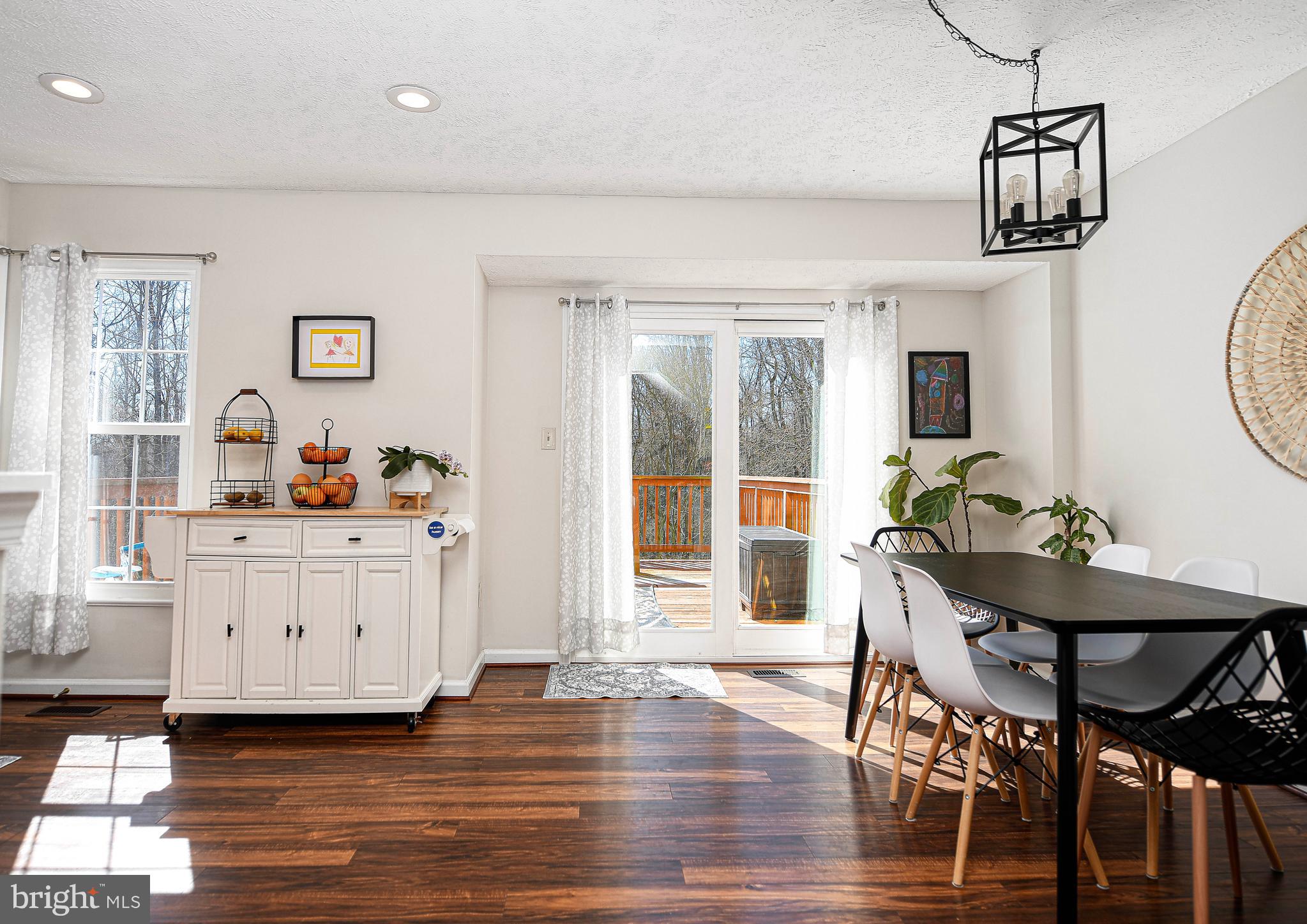 VILLAGE OF THOMAS RUN - Residential