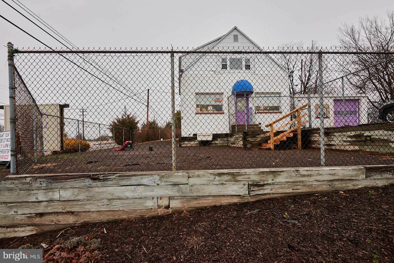 6631 PERKIOMEN AVENUE