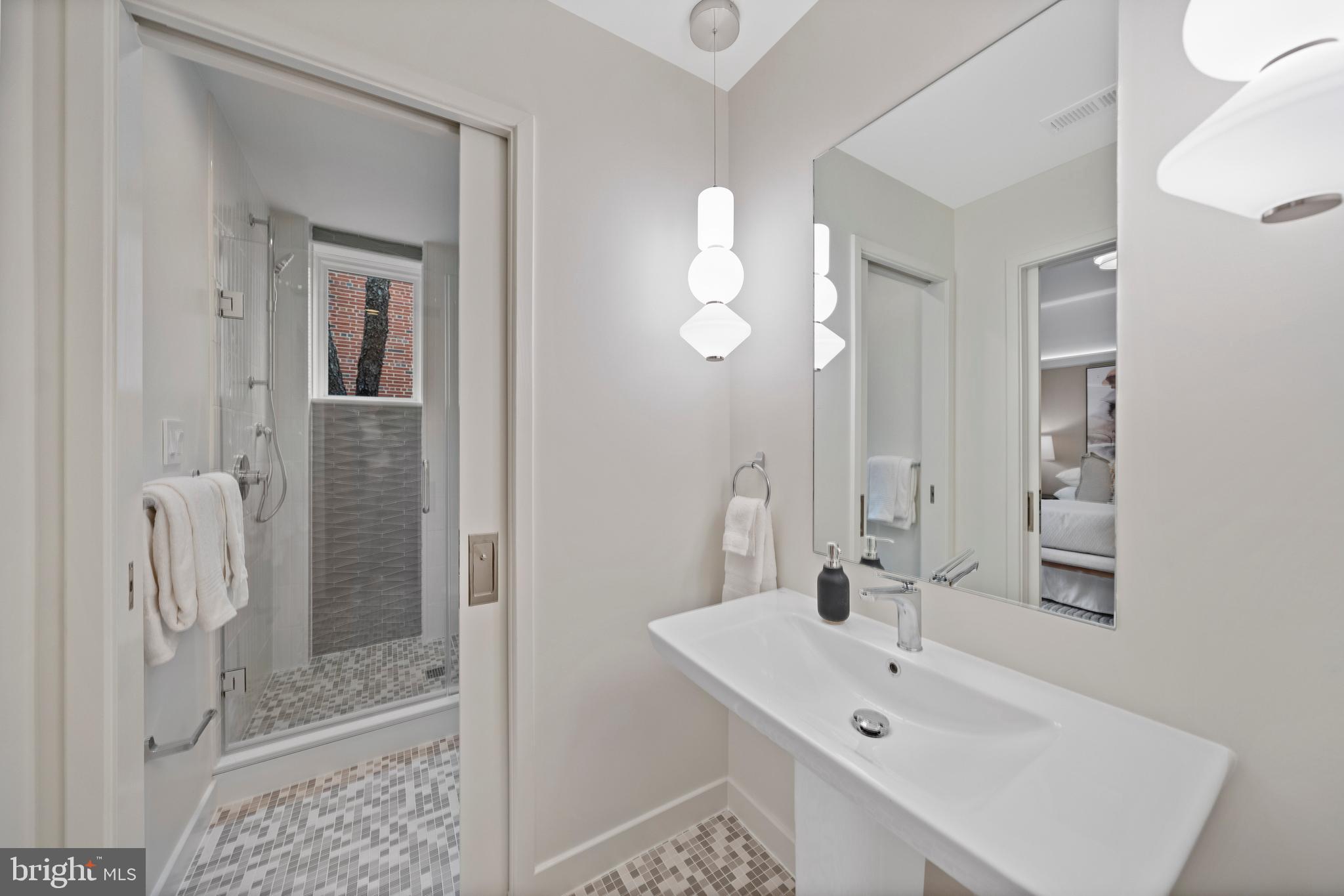 CHEVY CHASE - Residential