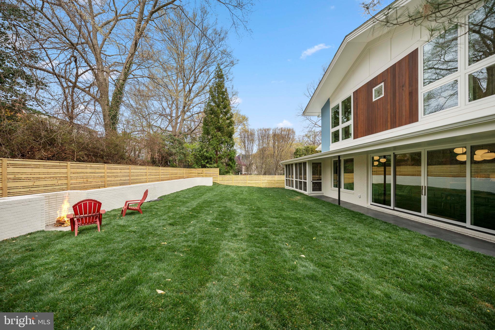 CHEVY CHASE - Residential