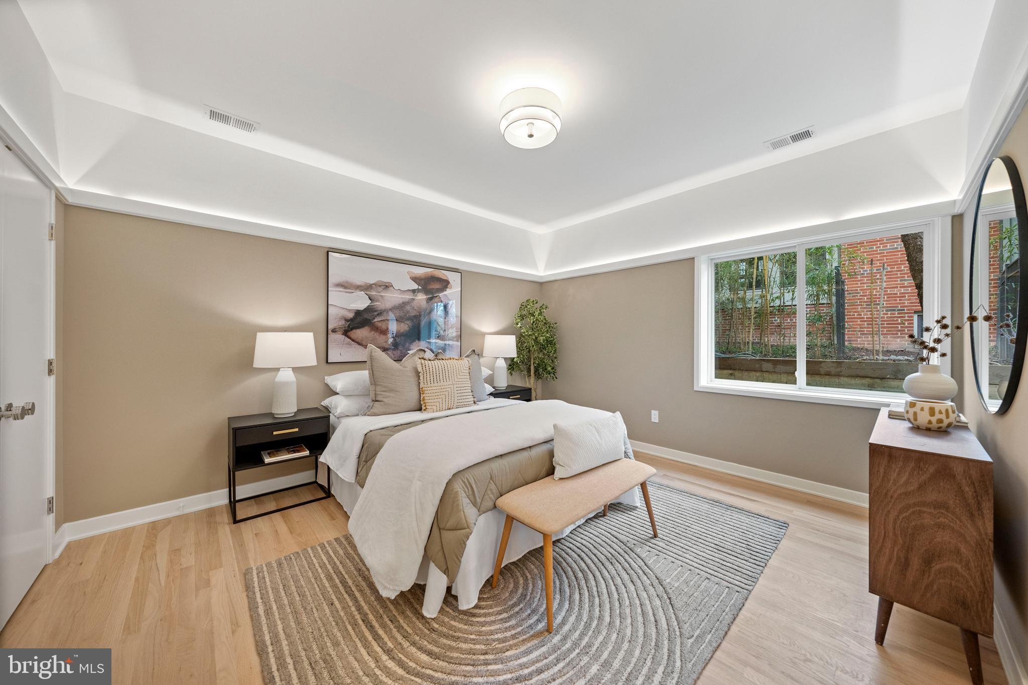 CHEVY CHASE - Residential