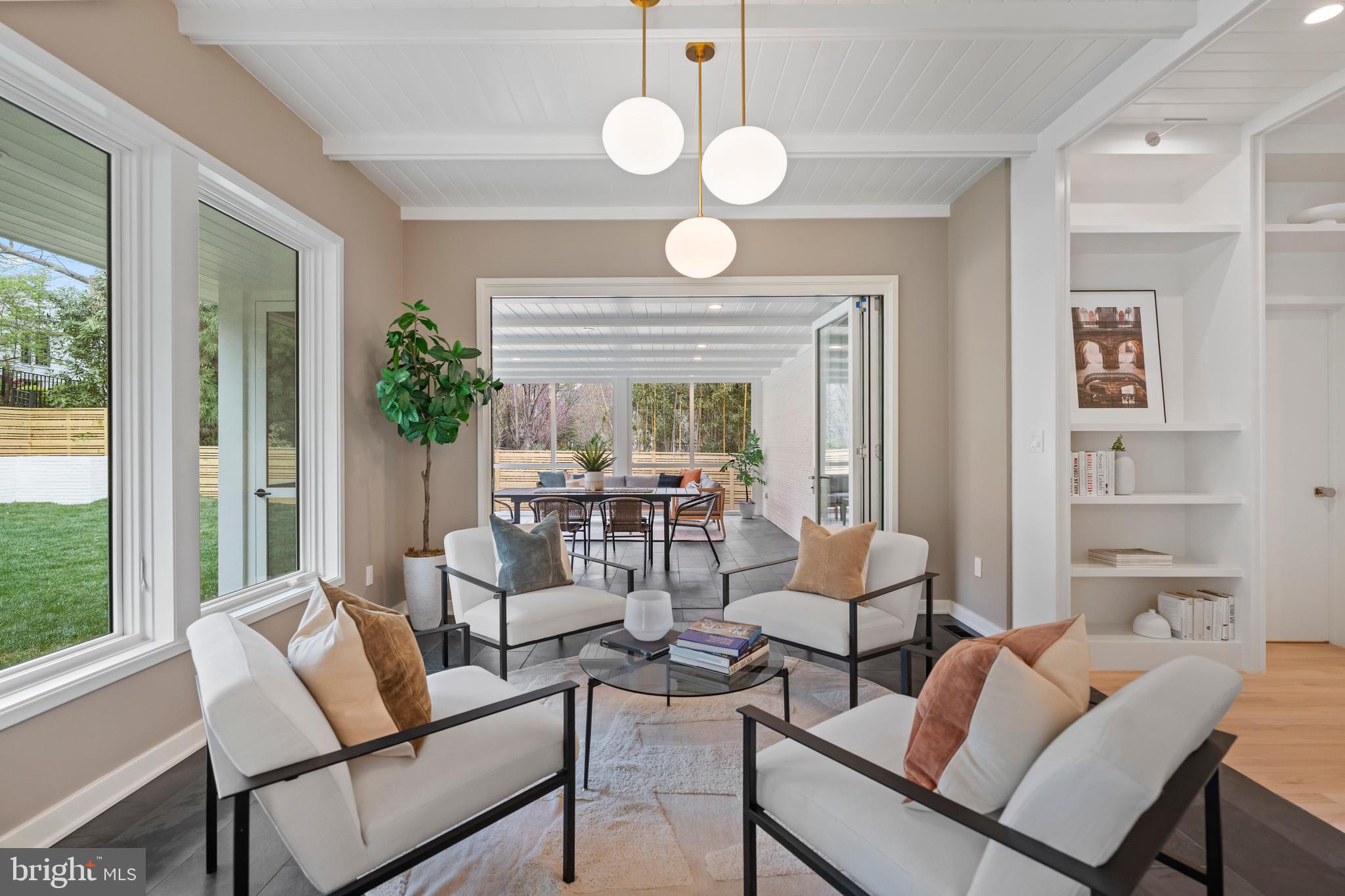CHEVY CHASE - Residential