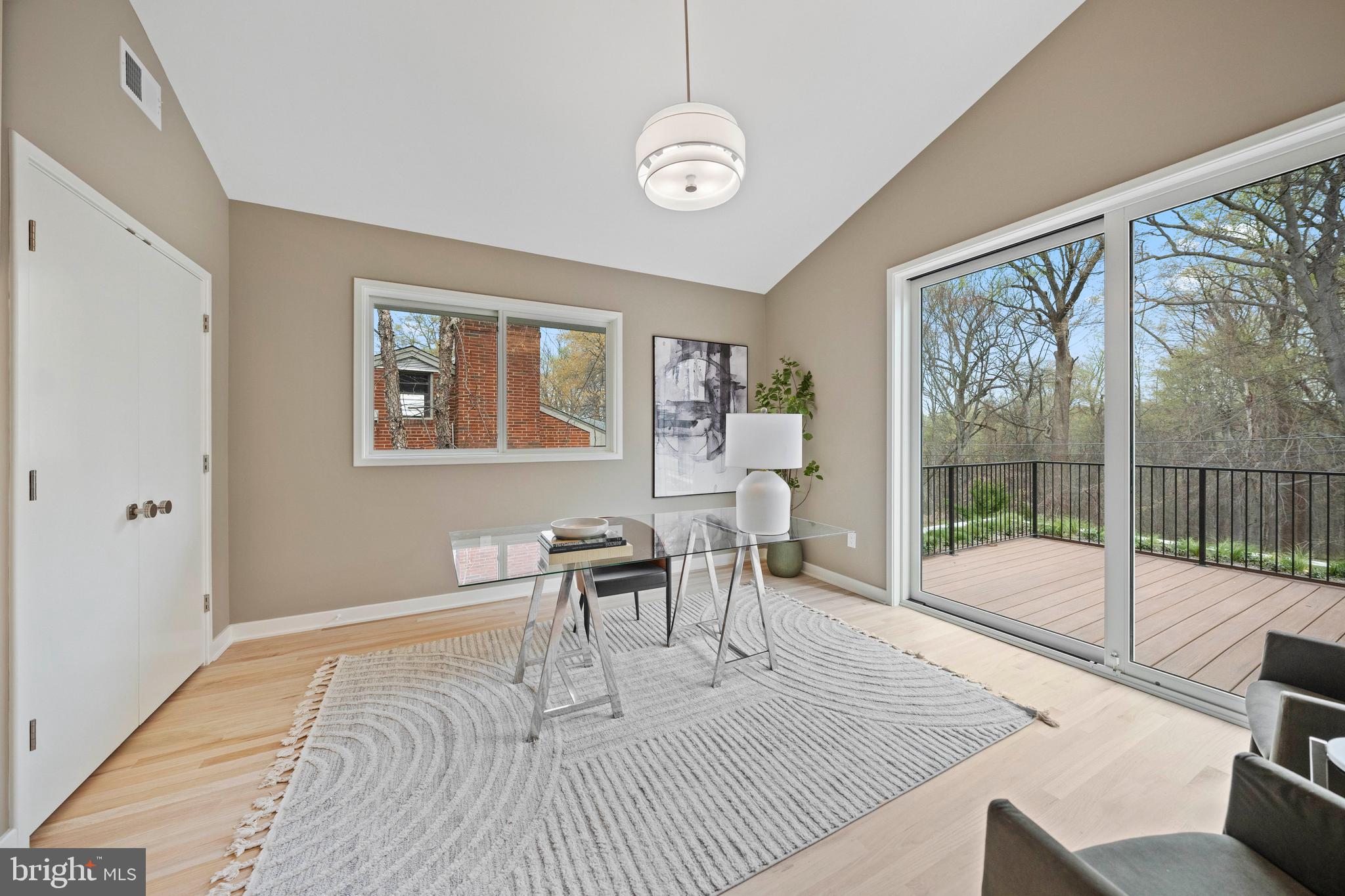 CHEVY CHASE - Residential