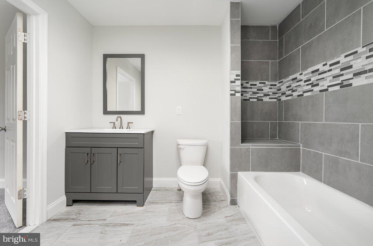 BARCLAY - GREENMOUNT - Residential