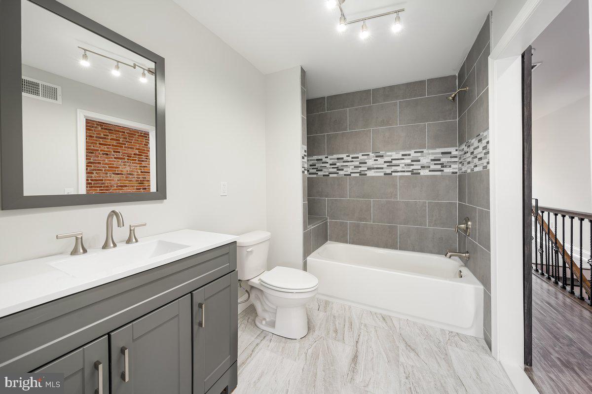 BARCLAY - GREENMOUNT - Residential