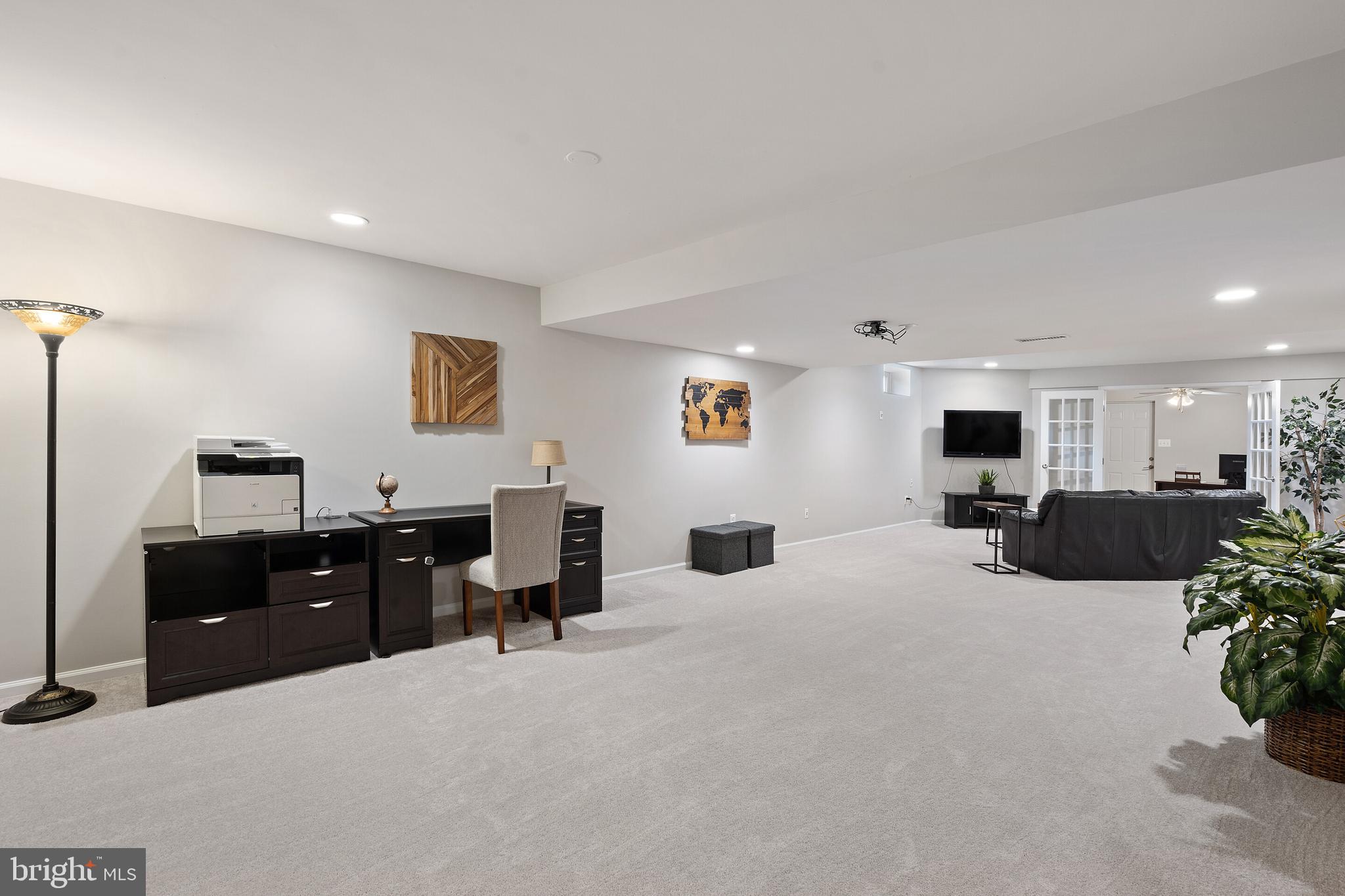 SOMERSET - Residential