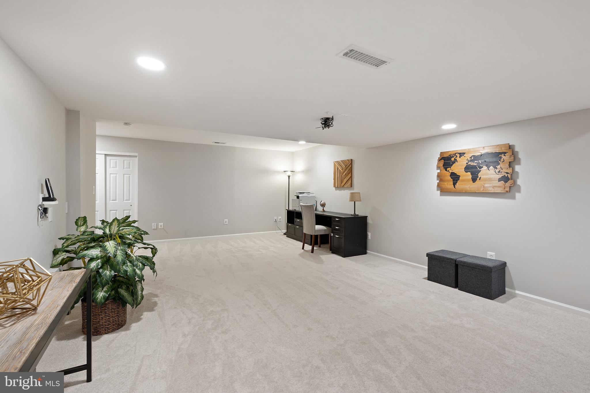 SOMERSET - Residential