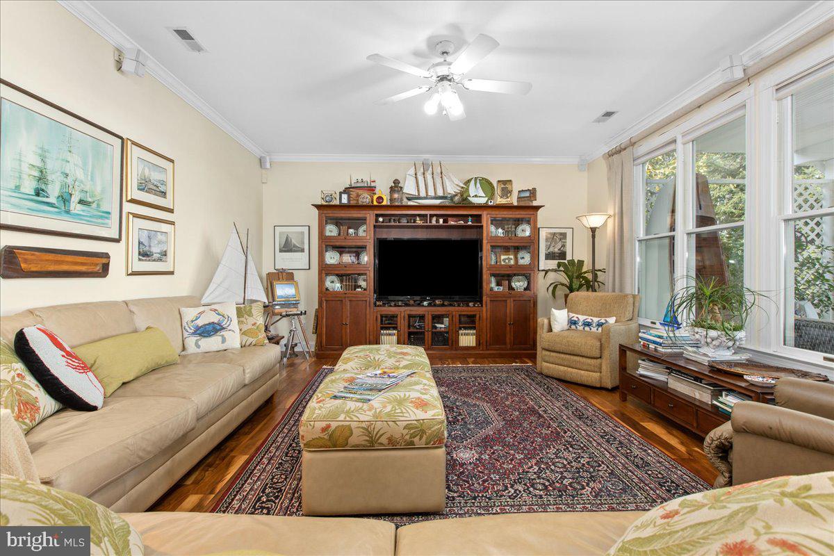 CHANDLER POINT - Residential