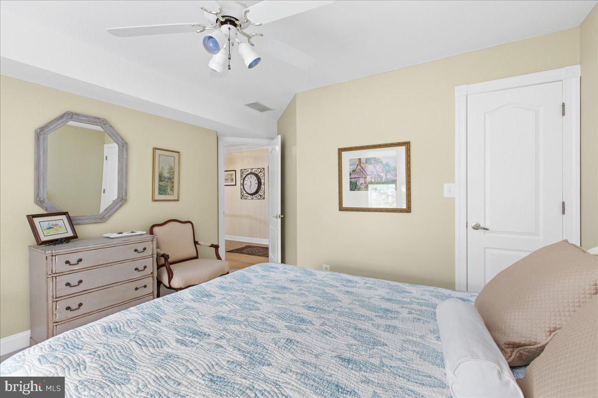 CHANDLER POINT - Residential