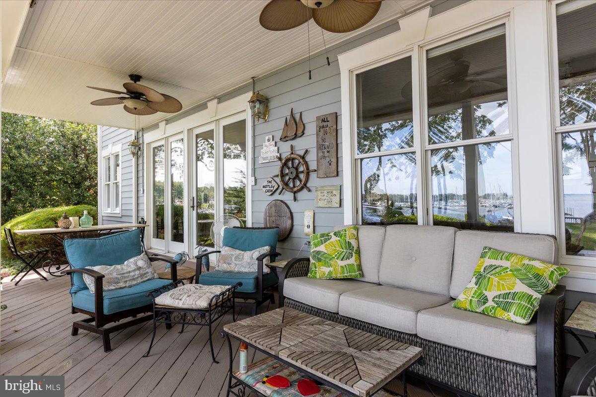 CHANDLER POINT - Residential