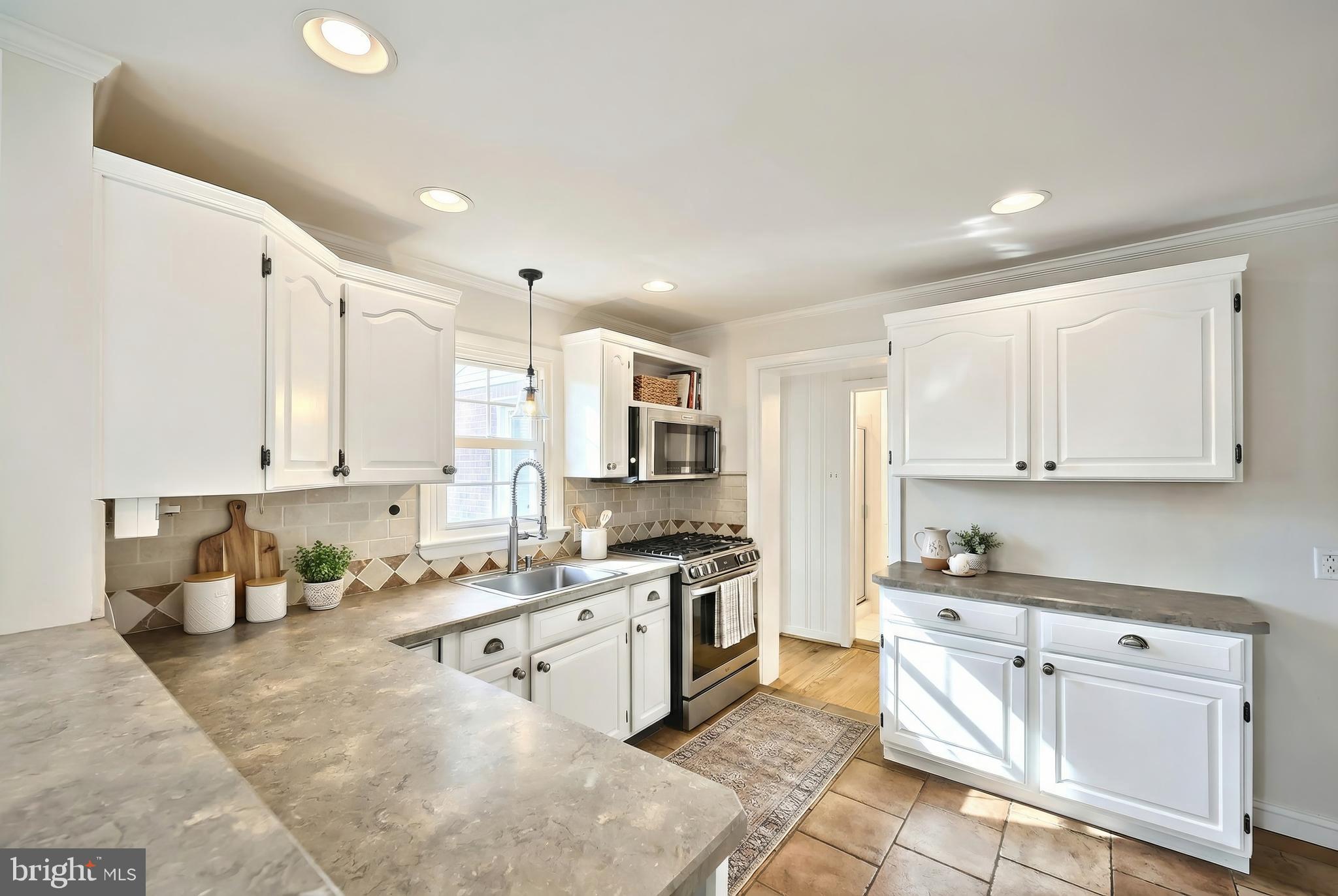 HILLCROFT - Residential