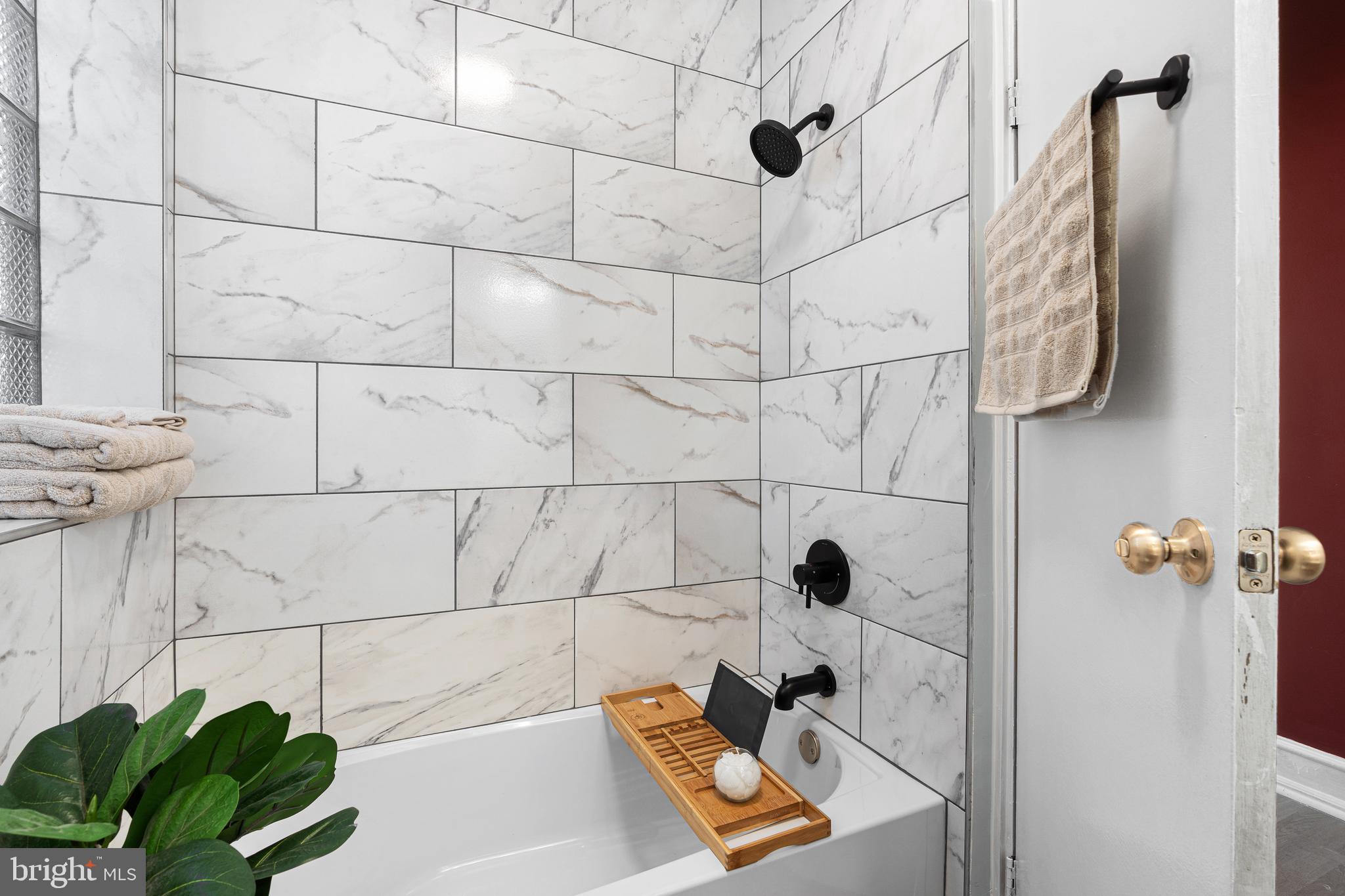 COBBS CREEK - Residential