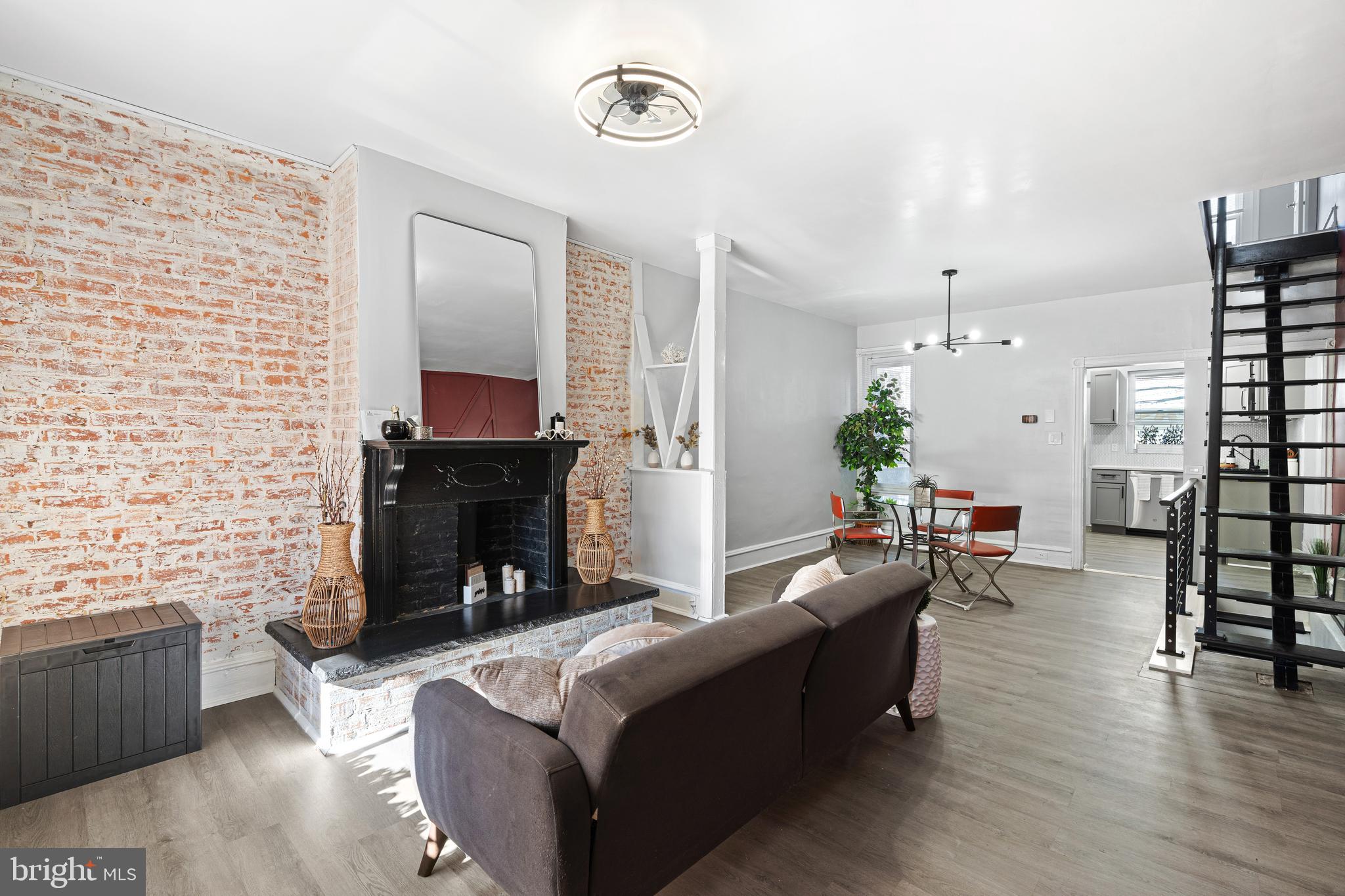 COBBS CREEK - Residential