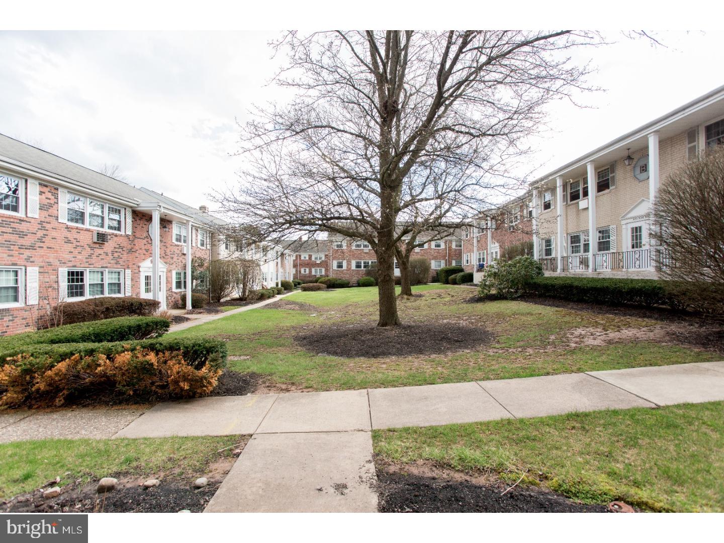 VALLEY HOUSE - Residential