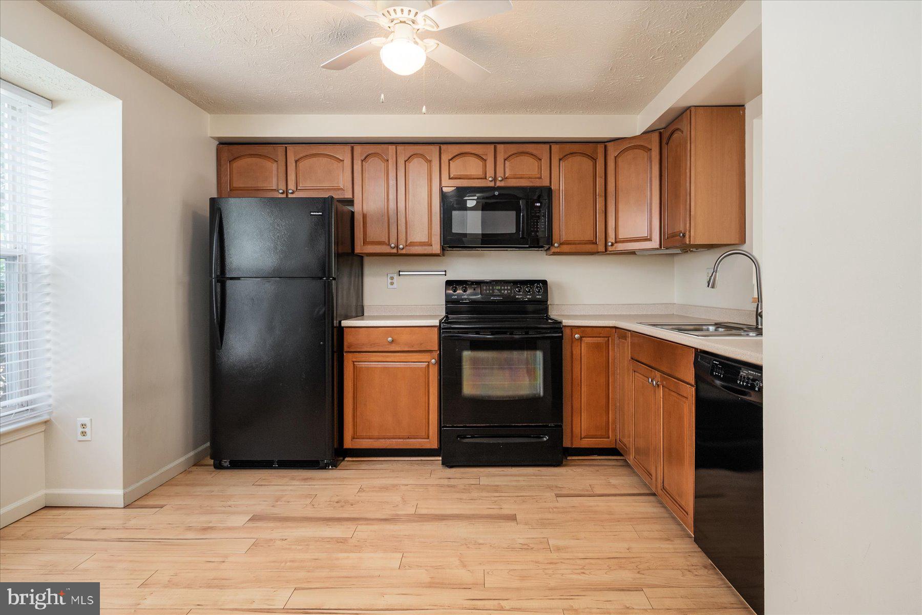 RIDGEVIEW ESTATES - Residential