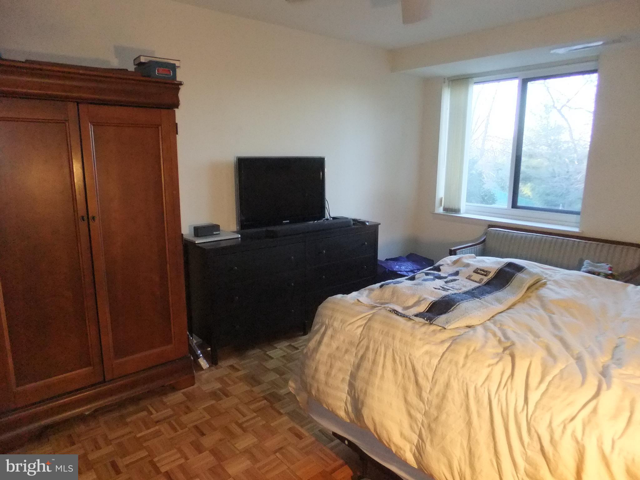 OAK HILL - Residential