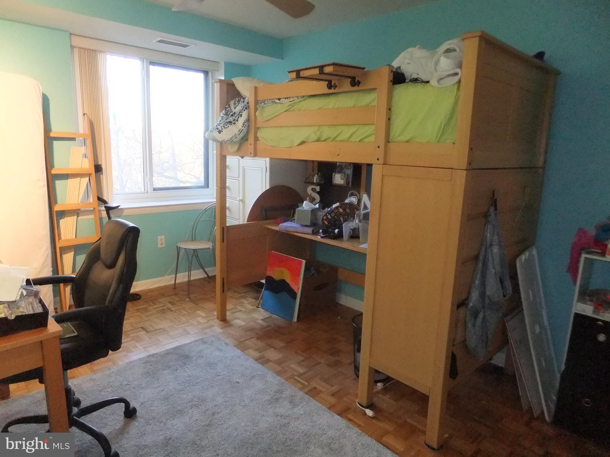 OAK HILL - Residential