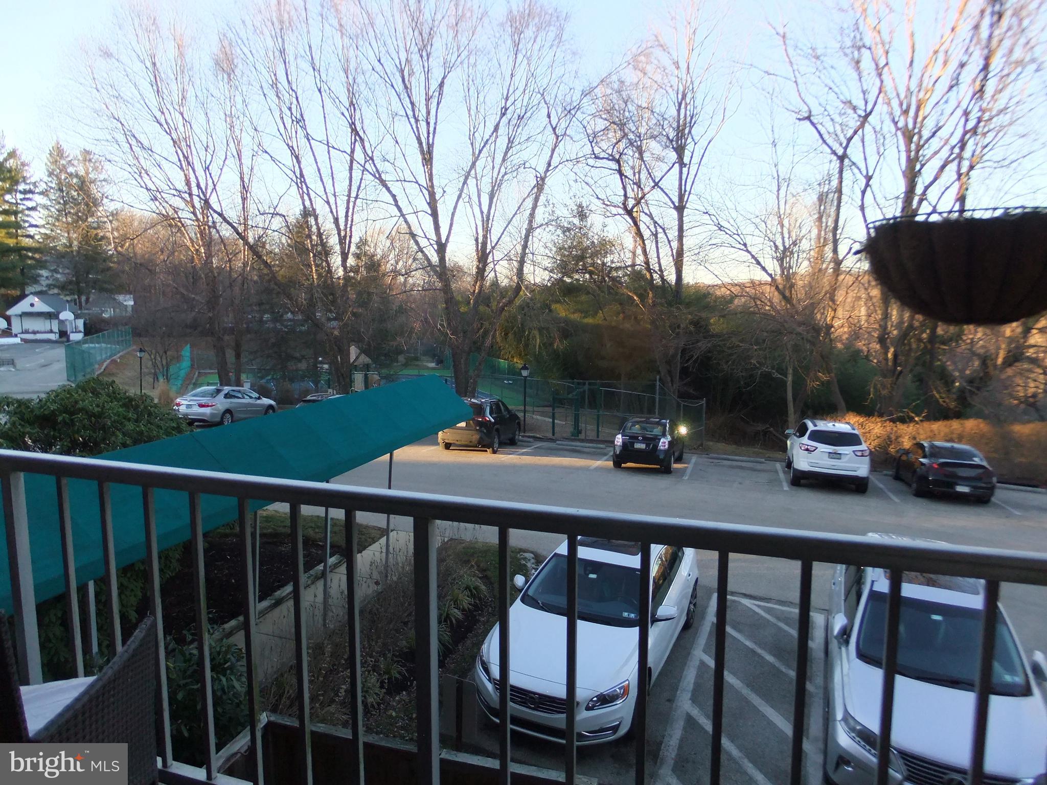 OAK HILL - Residential