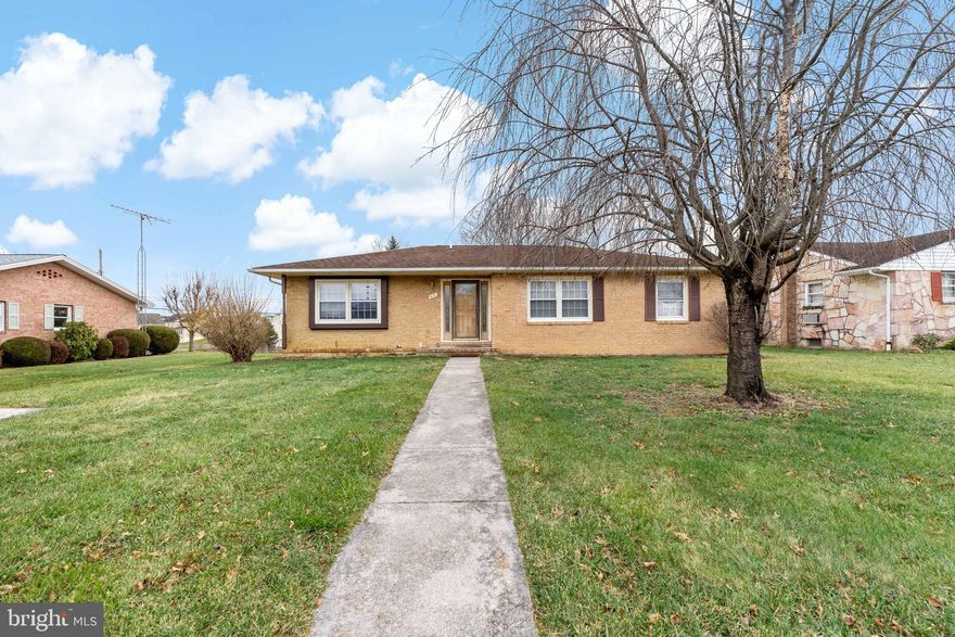 Charming Rancher with Endless Possibilities! This ranch-style home is an excellent investment opportunity in a desirable area. Offering great potential to make it your own with a few minor improvements! Situated on a level lot, the property includes a deck that's perfect for outdoor enjoyment. Inside, you'll find 3 bedrooms and 1.5 baths, with hardwood floors adding warmth and character. The kitchen features plenty of space for a dining table and connects to a cozy den. The living and dining room combination provides a versatile space. This home a wonderful canvas for updates to match your style and preferences.  Discover the charm and potential of this home—schedule your tour today!