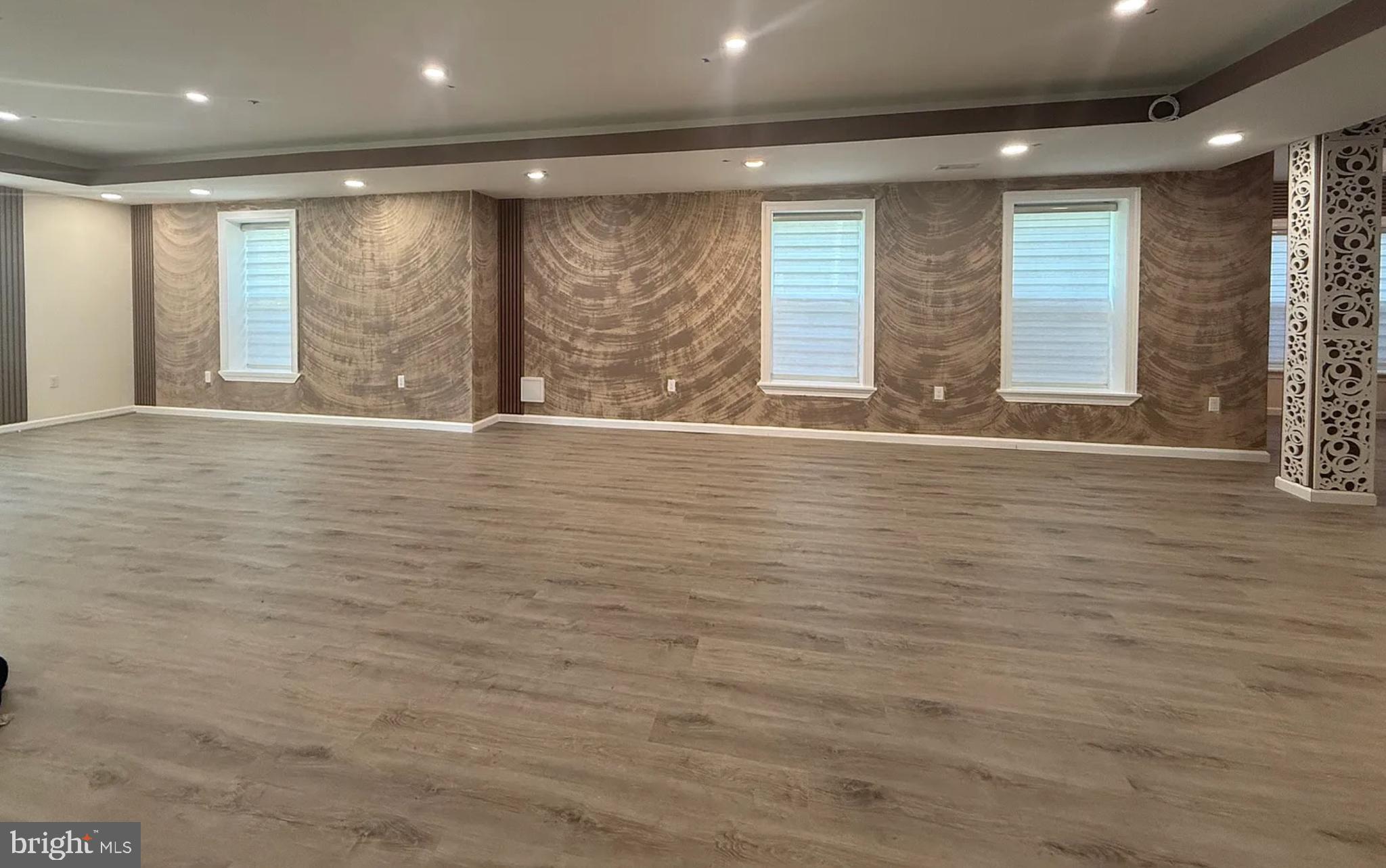 BRADDOCK WOODS - Residential Lease