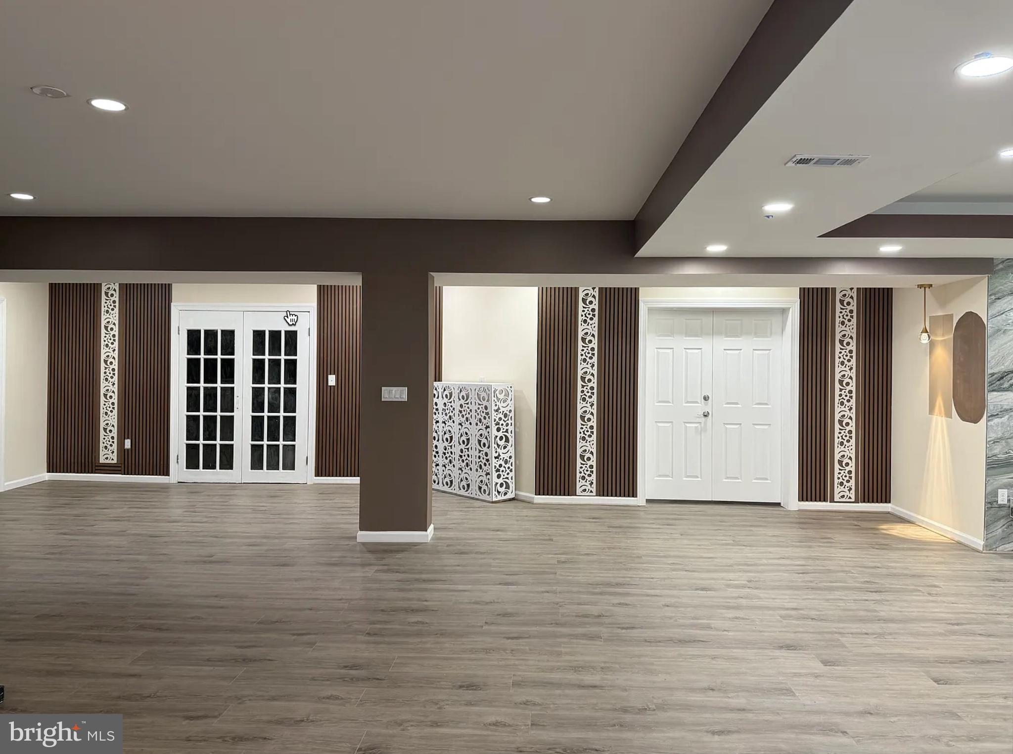 BRADDOCK WOODS - Residential Lease