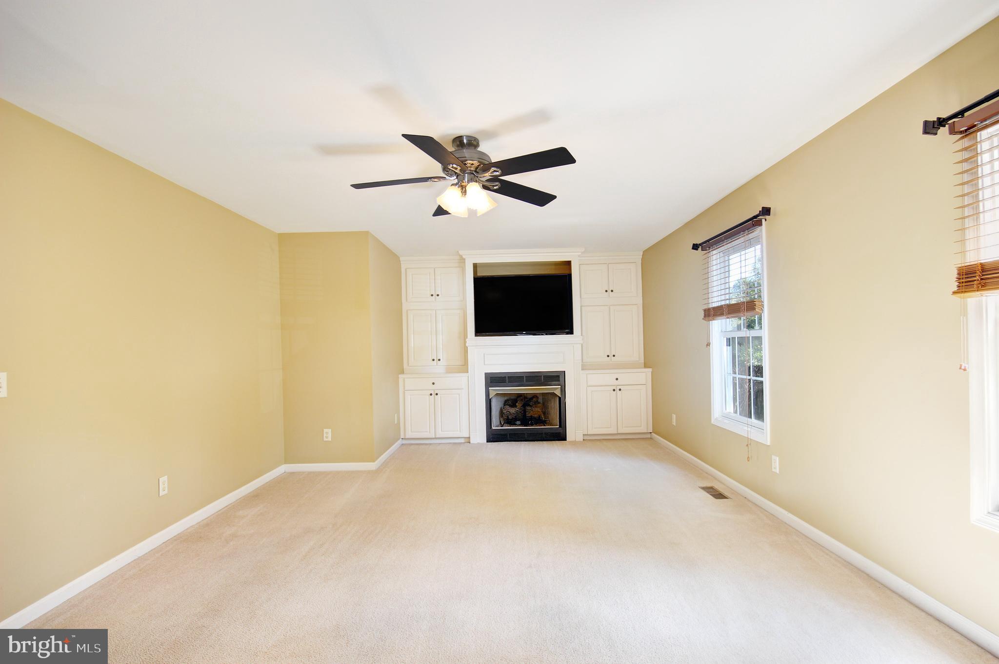 HARBOR POINTE - Residential