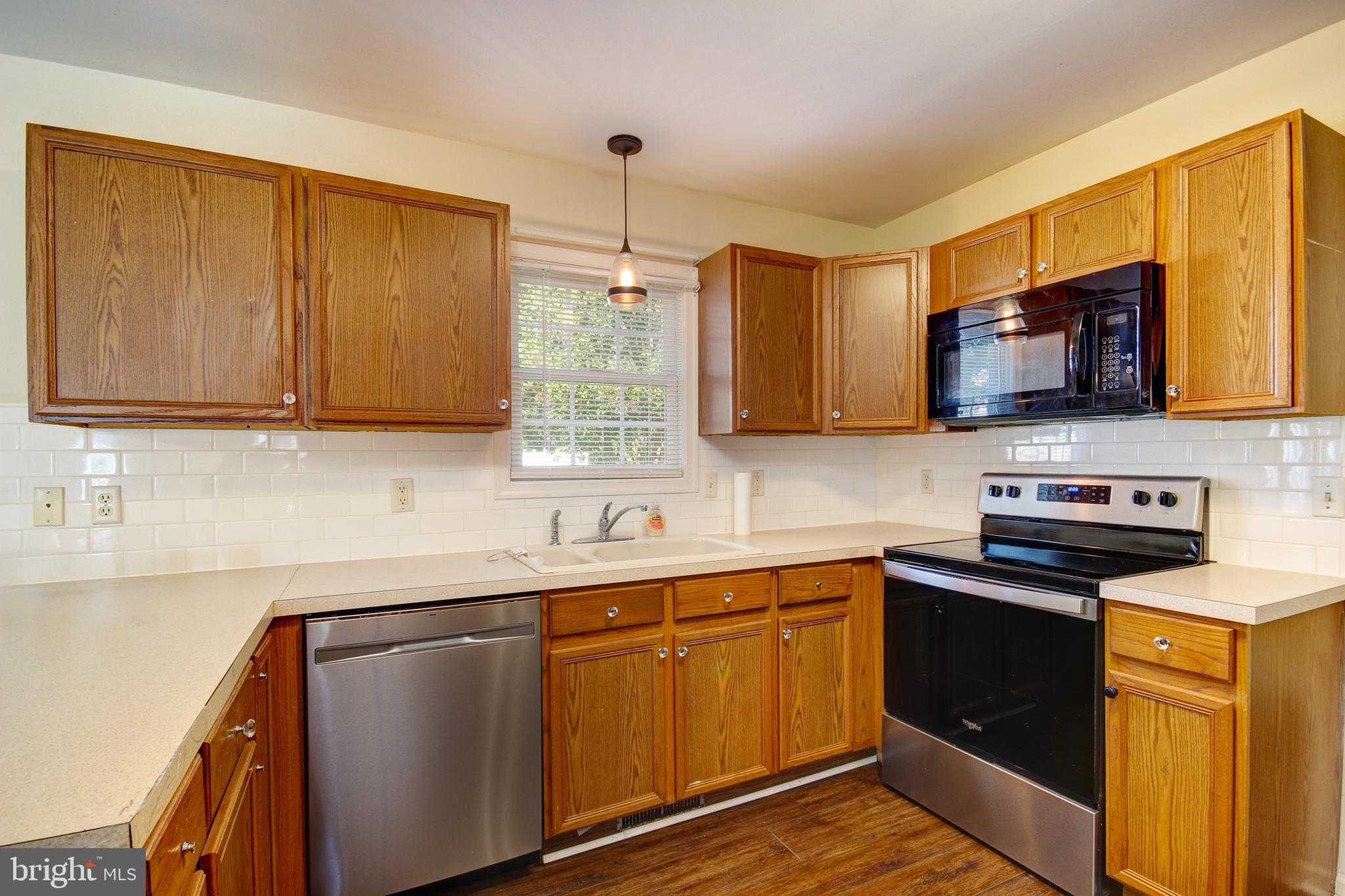1411 CHATEAU DRIVE